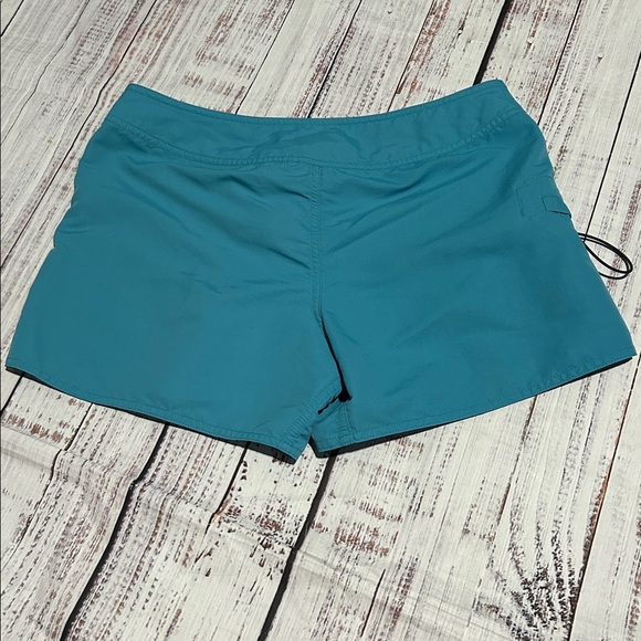 Patagonia Women's Teal Green Athletic Shorts - Picture 5 of 5